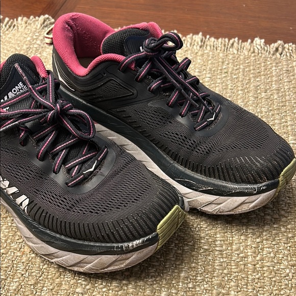 Hoka One One Women's Navy Running Shoes 8.5 - Picture 7 of 8